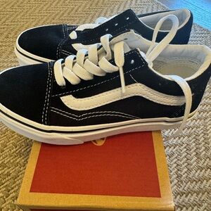 Vans Kids Black and White Old Skool Runners